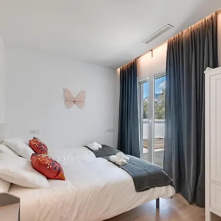 Vb Maestro 4br W Heated Pool Benalmadena